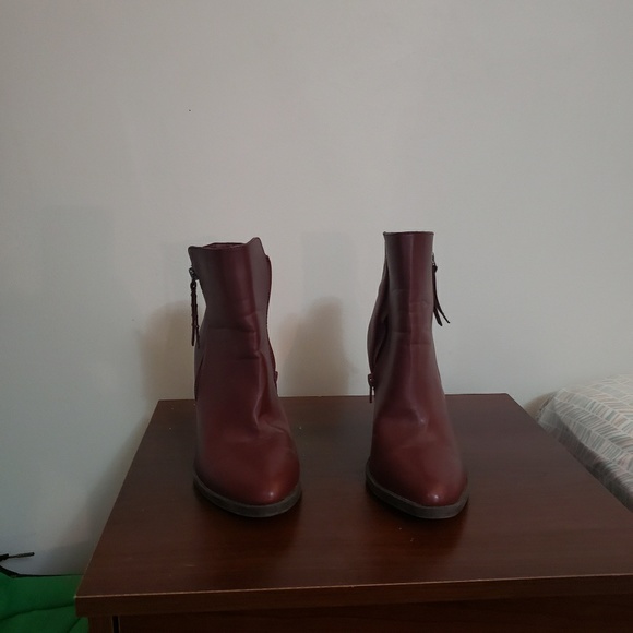 High heel booties - Picture 2 of 4